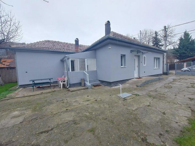 Eladó családi ház, Gödön 95 M Ft, 3 szobás