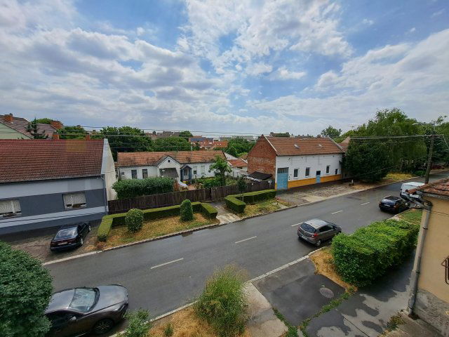 Kiadó téglalakás, albérlet, Szegeden 120 E Ft / hó, 1 szobás
