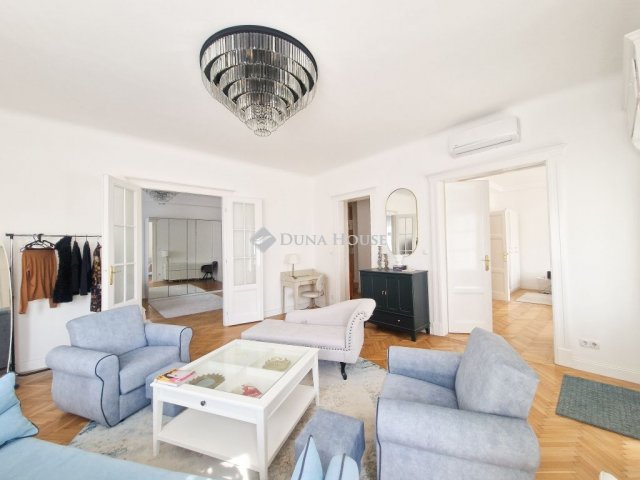 Eladó téglalakás, Budapesten, II. kerületben, Fillér utcában