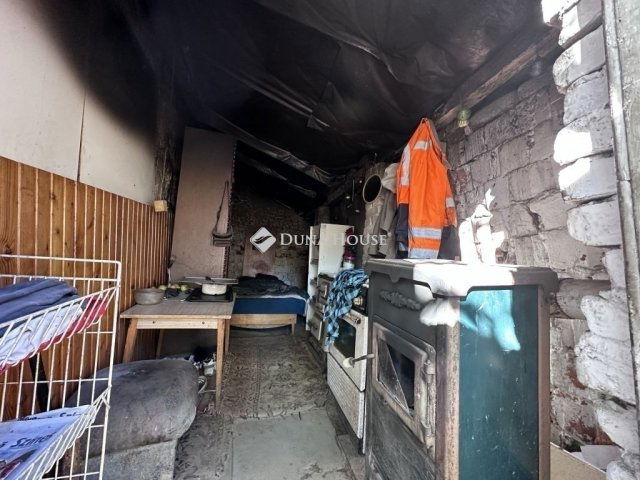 Eladó családi ház, Budapesten, XXI. kerületben 42 M Ft, 1 szobás