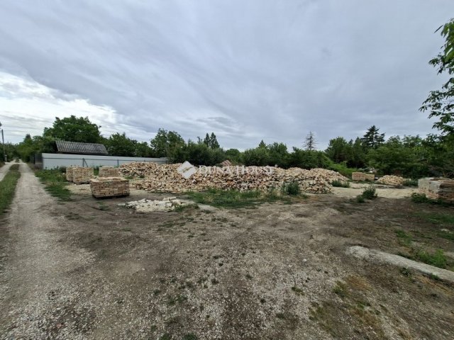 Eladó telek, Székesfehérvárott 10.5 M Ft / költözzbe.hu