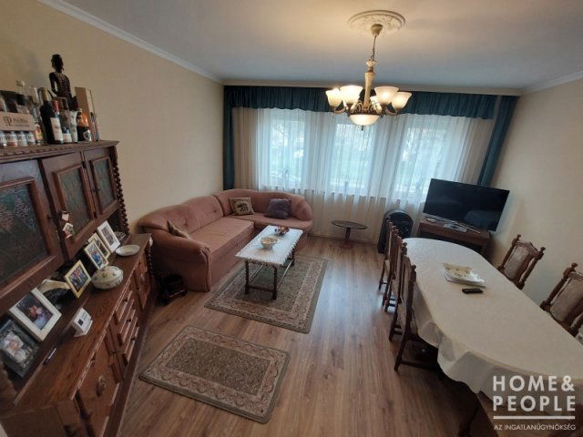 Eladó családi ház, Szegeden 119 M Ft, 5+1 szobás