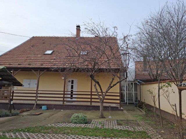 Eladó téglalakás, Üllőn 74.5 M Ft, 3 szobás