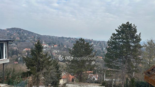 Eladó családi ház, Szentendrén 38.9 M Ft, 1 szobás