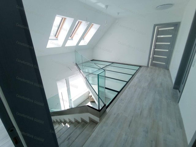 Kiadó téglalakás, albérlet, Gödöllőn 400 E Ft / hó, 3 szobás