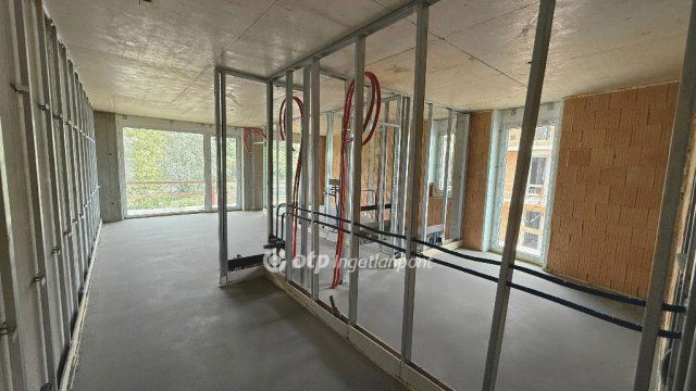 Eladó téglalakás, Balatonalmádiban 129.959 M Ft, 3 szobás