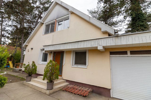 Kiadó családi ház, albérlet, Gödön 400 E Ft / hó, 4 szobás