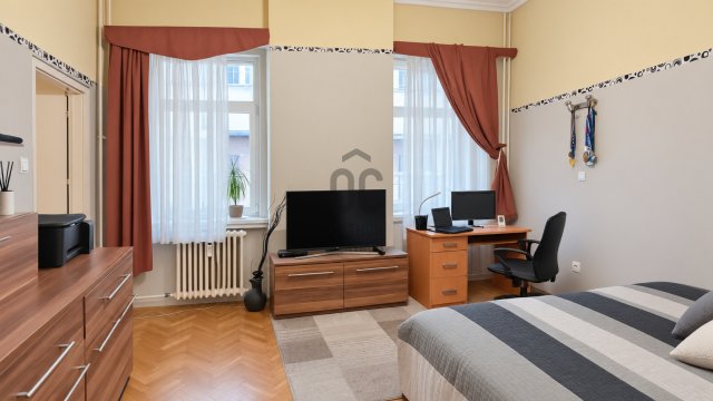 Eladó téglalakás, Budapesten, V. kerületben 83.9 M Ft, 2 szobás