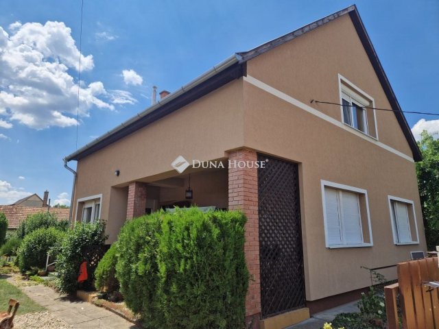 Eladó családi ház, Monorierdőn 74.9 M Ft, 4 szobás