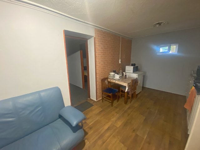 Eladó üzlethelyiség, Kiskunhalason 13.6 M Ft, 3 szobás