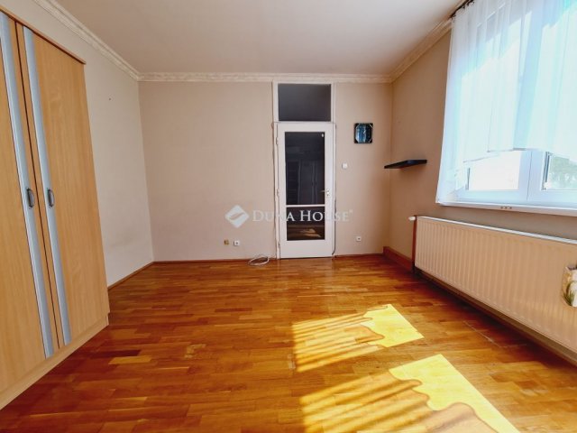 Kiadó téglalakás, albérlet, Békéscsabán, Szabó Pál téren