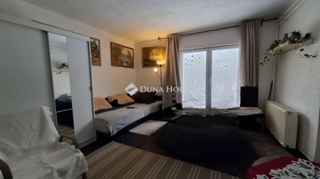 Eladó családi ház, Váckisújfalun 49.9 M Ft, 3 szobás