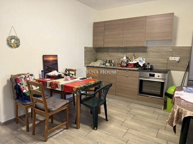 Eladó téglalakás, Monoron 56.9 M Ft, 2 szobás