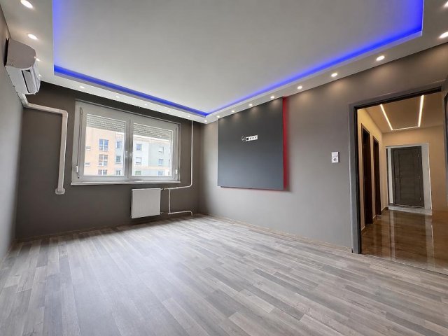 Eladó panellakás, Budapesten, XXI. kerületben 78.9 M Ft