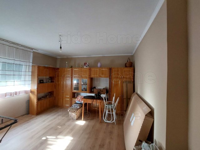 Eladó családi ház, Kadarkúton 35 M Ft, 3 szobás