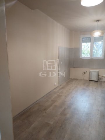 Eladó téglalakás, Budapesten, XX. kerületben 62.4 M Ft