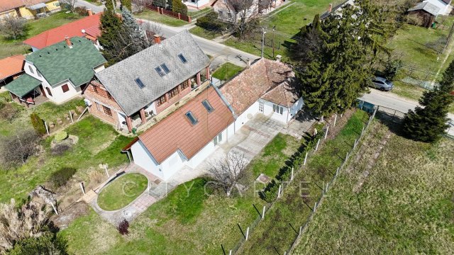 Eladó családi ház, Balatonlelleén 83.5 M Ft, 5 szobás