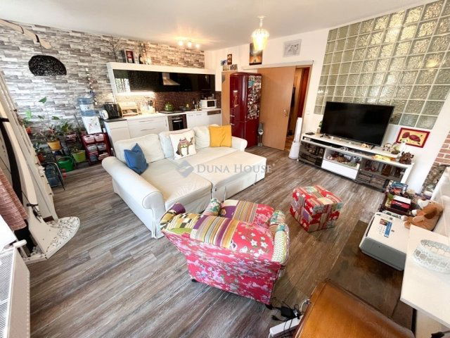 Eladó téglalakás, Budapesten, XX. kerületben 94.5 M Ft, 2 szobás