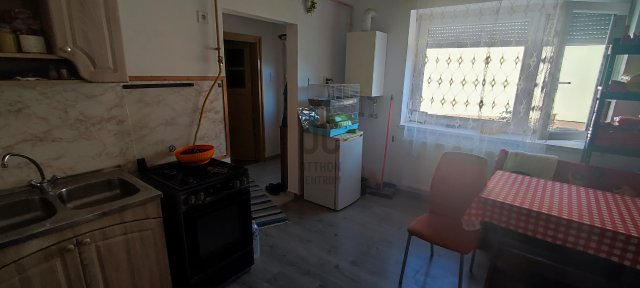 Eladó családi ház, Tiszafüreden 25 M Ft, 2 szobás