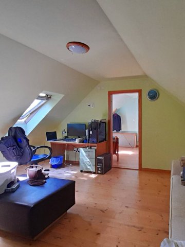 Eladó családi ház, Békéscsabán 70 M Ft, 6 szobás