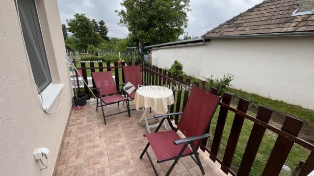 Eladó családi ház, Karmacson 99 M Ft, 5 szobás