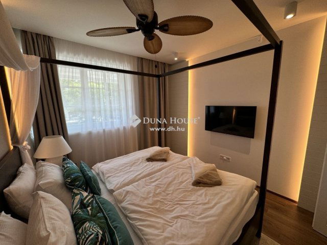 Eladó téglalakás, Szántódon 299 M Ft, 3 szobás