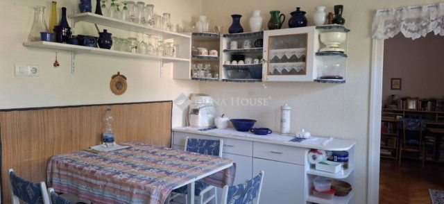 Eladó téglalakás, Pécsett 32.9 M Ft, 2 szobás