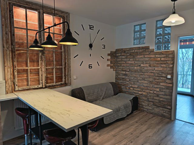 Eladó téglalakás, Vácon 72.5 M Ft, 3 szobás