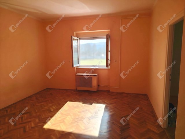 Eladó téglalakás, Sajóbábonyon 23.5 M Ft, 3 szobás