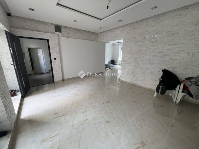 Eladó családi ház, Budapesten, VIII. kerületben 329 M Ft