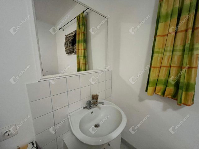 Eladó családi ház, Hegykőn 59.9 M Ft, 6 szobás