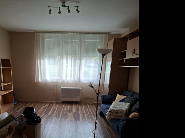 Eladó téglalakás, Zalaegerszegen 48 M Ft, 3 szobás