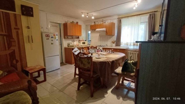 Eladó családi ház, Érden 140 M Ft, 5 szobás