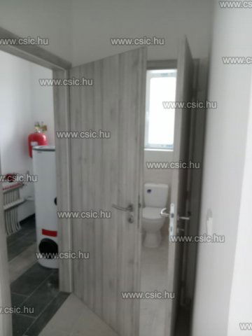Eladó családi ház, Kiskunlacházán 72 M Ft, 4 szobás