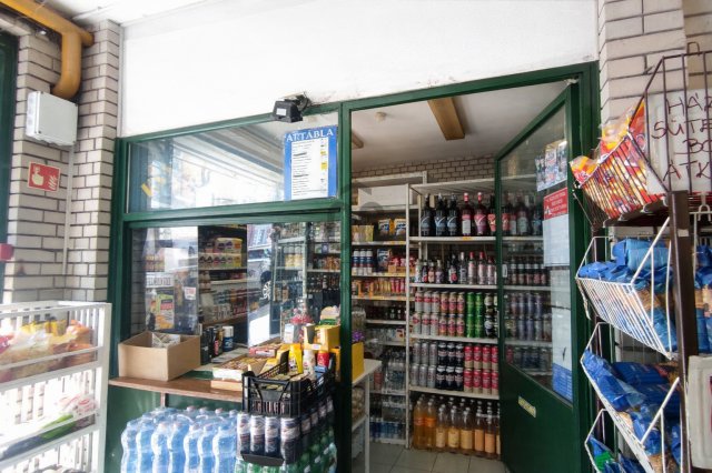 Eladó üzlethelyiség, Budapesten, XX. kerületben 12 M Ft