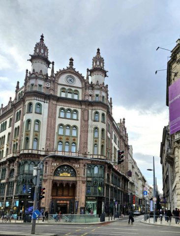 Eladó téglalakás, Budapesten, V. kerületben 169 M Ft, 4 szobás