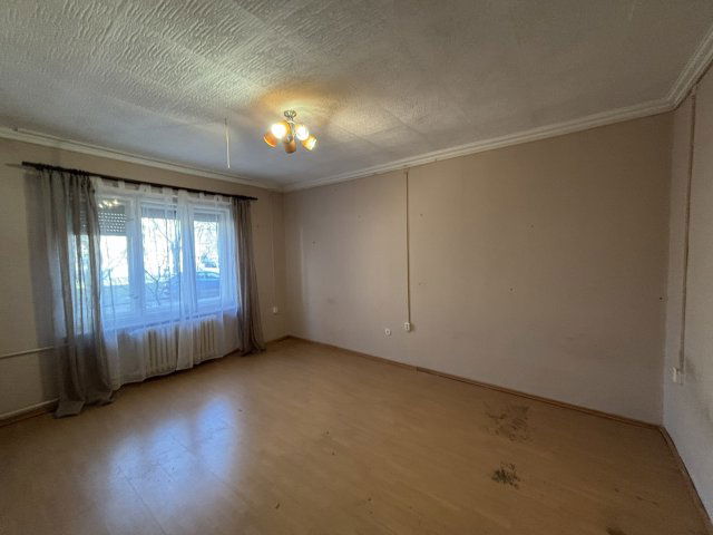 Eladó téglalakás, Tiszaújvárosban, Munkácsy Mihály úton