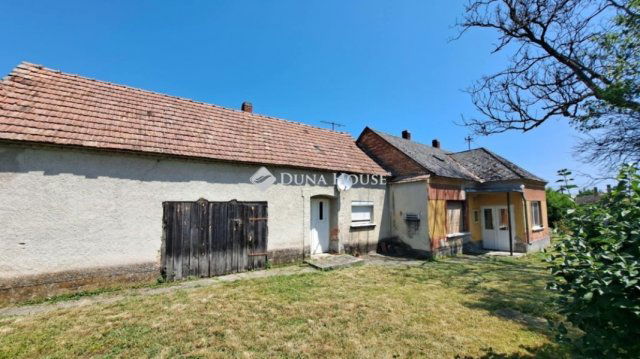 Eladó családi ház, Sümegcsehin 17 M Ft, 2 szobás