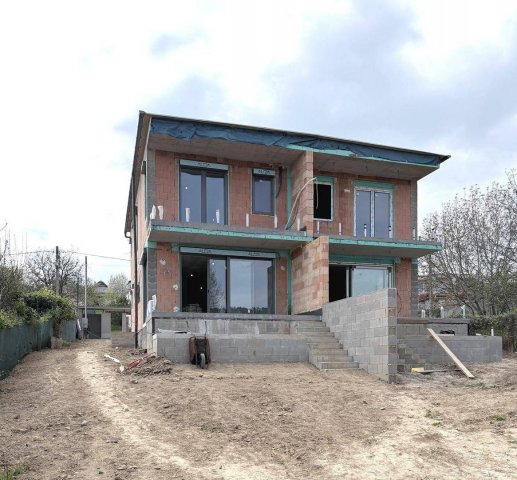 Eladó ikerház, Budapesten, III. kerületben 284.9 M Ft, 5 szobás