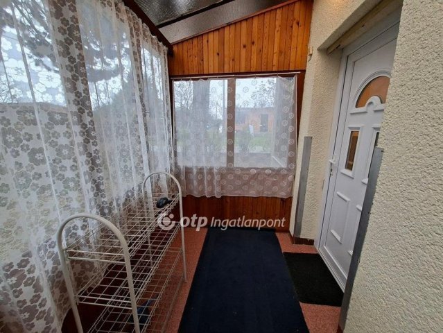 Eladó családi ház, Diósdon 65 M Ft, 3 szobás