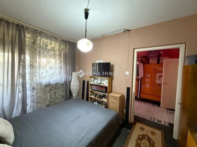 Eladó panellakás, Budapesten, XV. kerületben 72.3 M Ft, 3 szobás