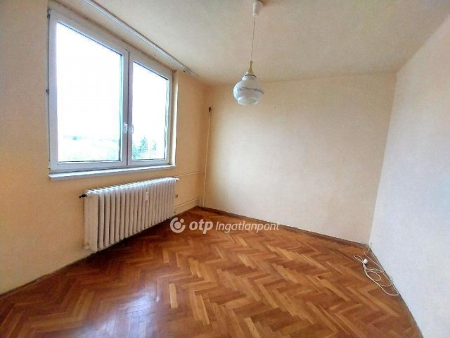 Eladó téglalakás, Nyíregyházán 33.5 M Ft, 2 szobás