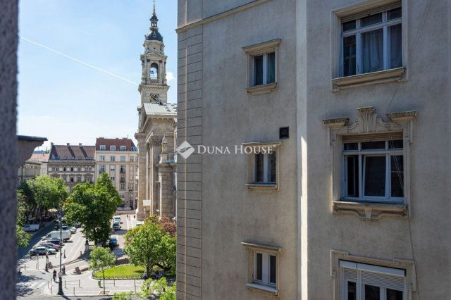 Eladó téglalakás, Budapesten, VI. kerületben 255 M Ft, 3 szobás