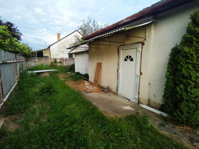 Eladó családi ház, Gödön 44.99 M Ft, 2 szobás
