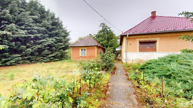 Eladó családi ház, Nyírkarászon 20 M Ft, 2 szobás