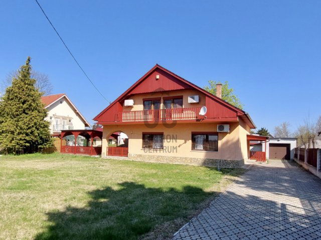 Eladó nyaraló, Zamárdiban 144 M Ft, 5 szobás