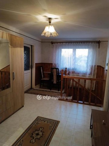 Eladó családi ház, Debrecenben 130 M Ft, 5 szobás