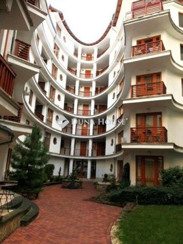 Kiadó téglalakás, albérlet, Budapesten, VI. kerületben