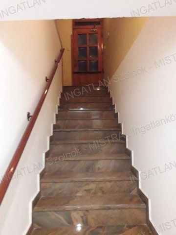 Eladó üzlethelyiség, Szolnokon 39 M Ft / költözzbe.hu