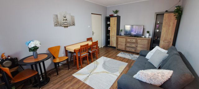 Eladó panellakás, Székesfehérvárott 49.8 M Ft, 2 szobás